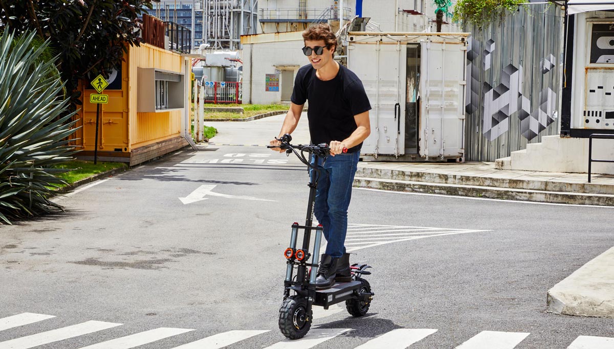 Best Electric Scooters for City Use and Urban Commuting