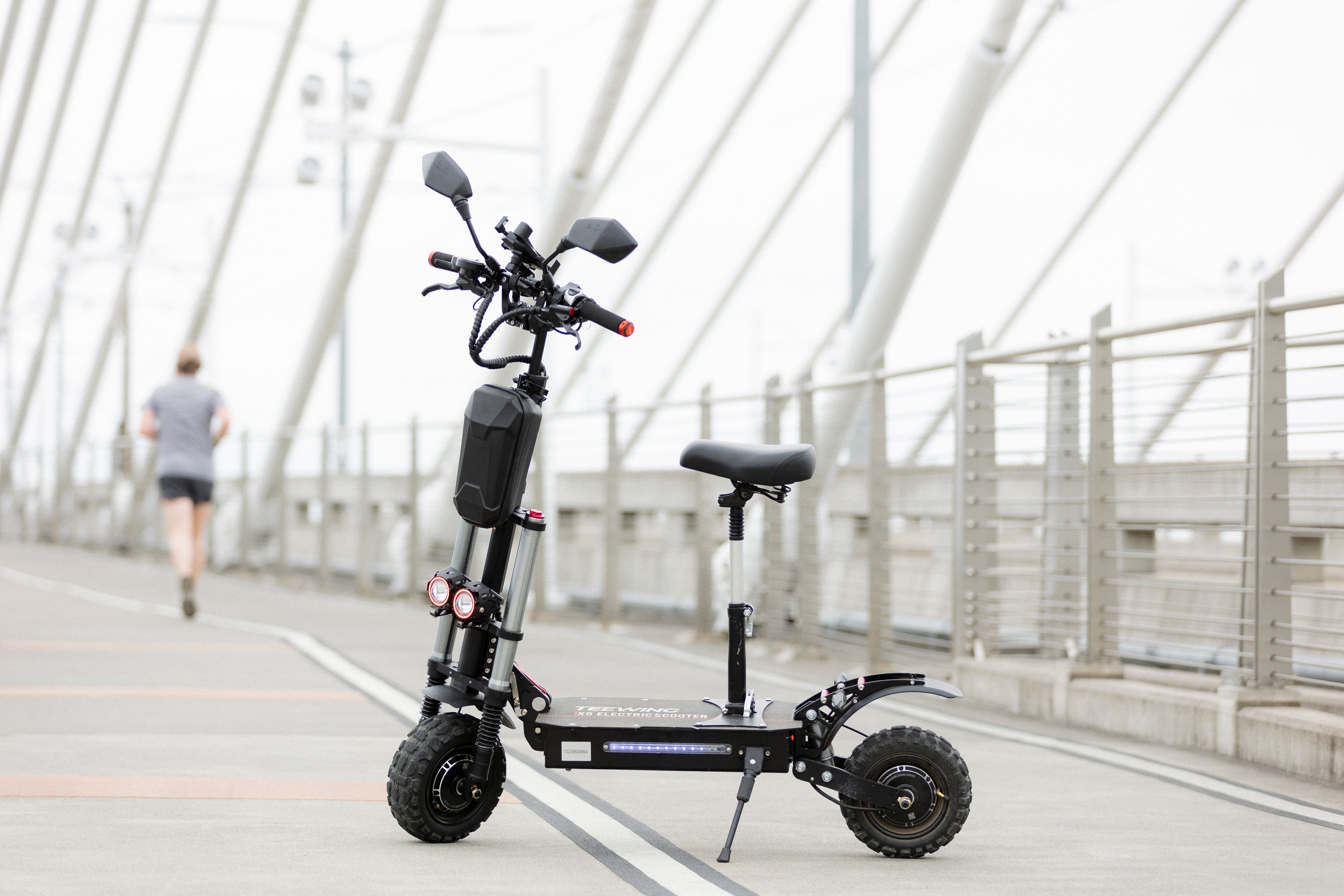 Dual Motor vs. Single Motor Electric Scooter: Which One is Right for You?