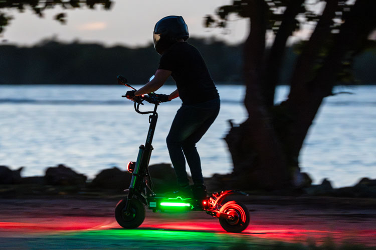 Teewing-Electric-Scooter-FAQ-banner-Mobile