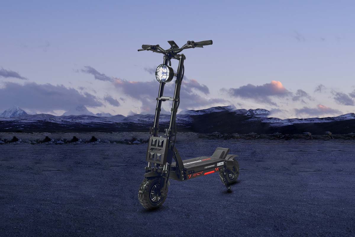 Teewing-Mars-XT-8000W-Dual-Motor-Electric-Scooter-Banner-12
