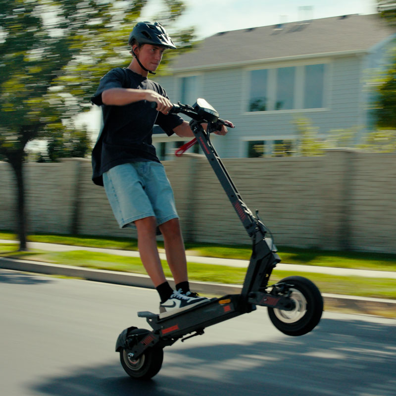 Teewing_GT4-2400W-fastest-single-motor-electric-scooter